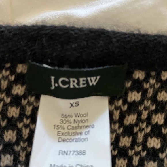 Sweater - Picture 2 of 3